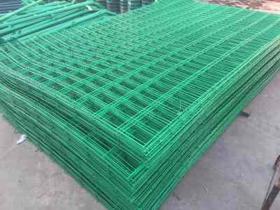 喷塑电焊网的规格详解